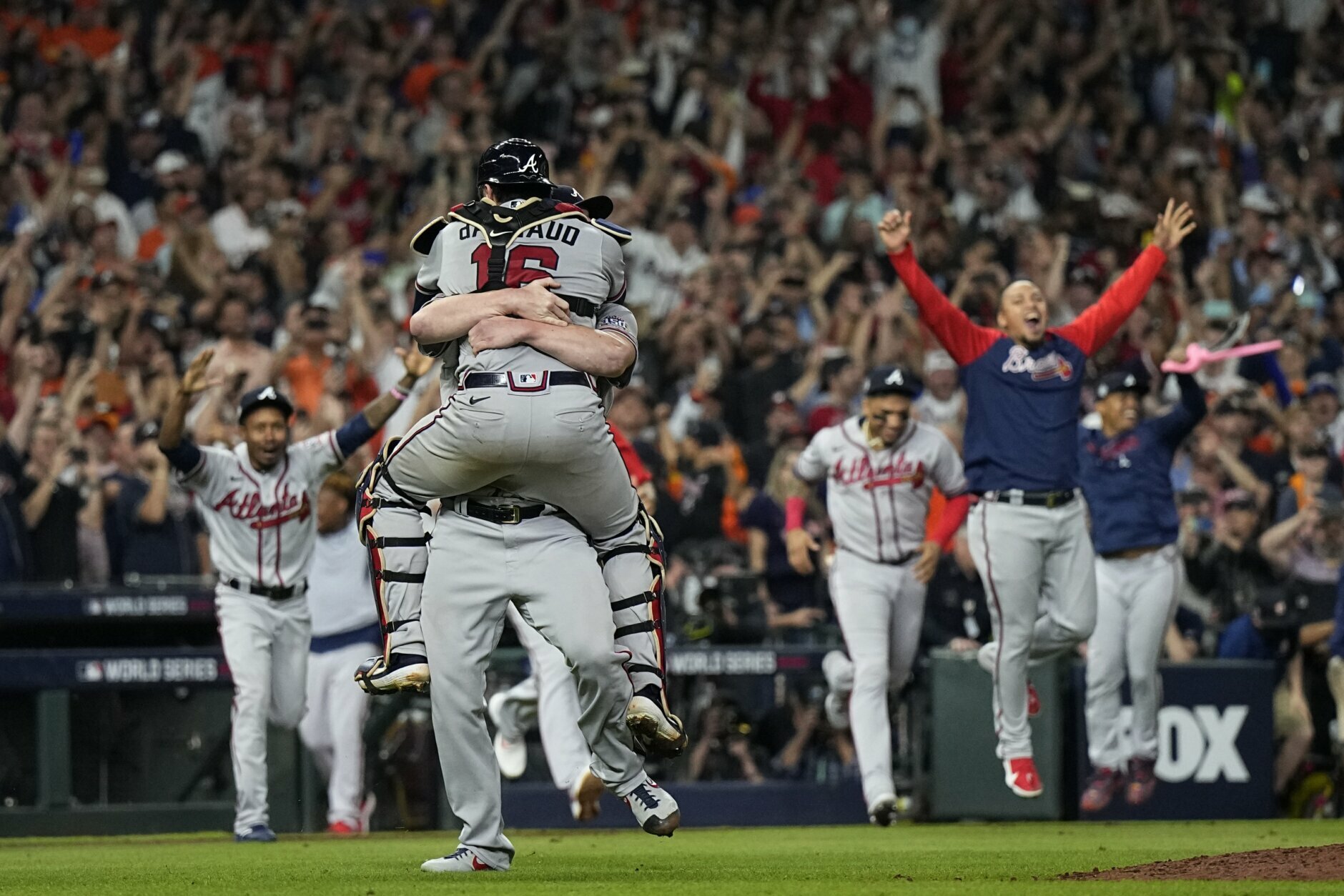 Braves clinch World Series title on Max Fried's arm, Jorge Soler's