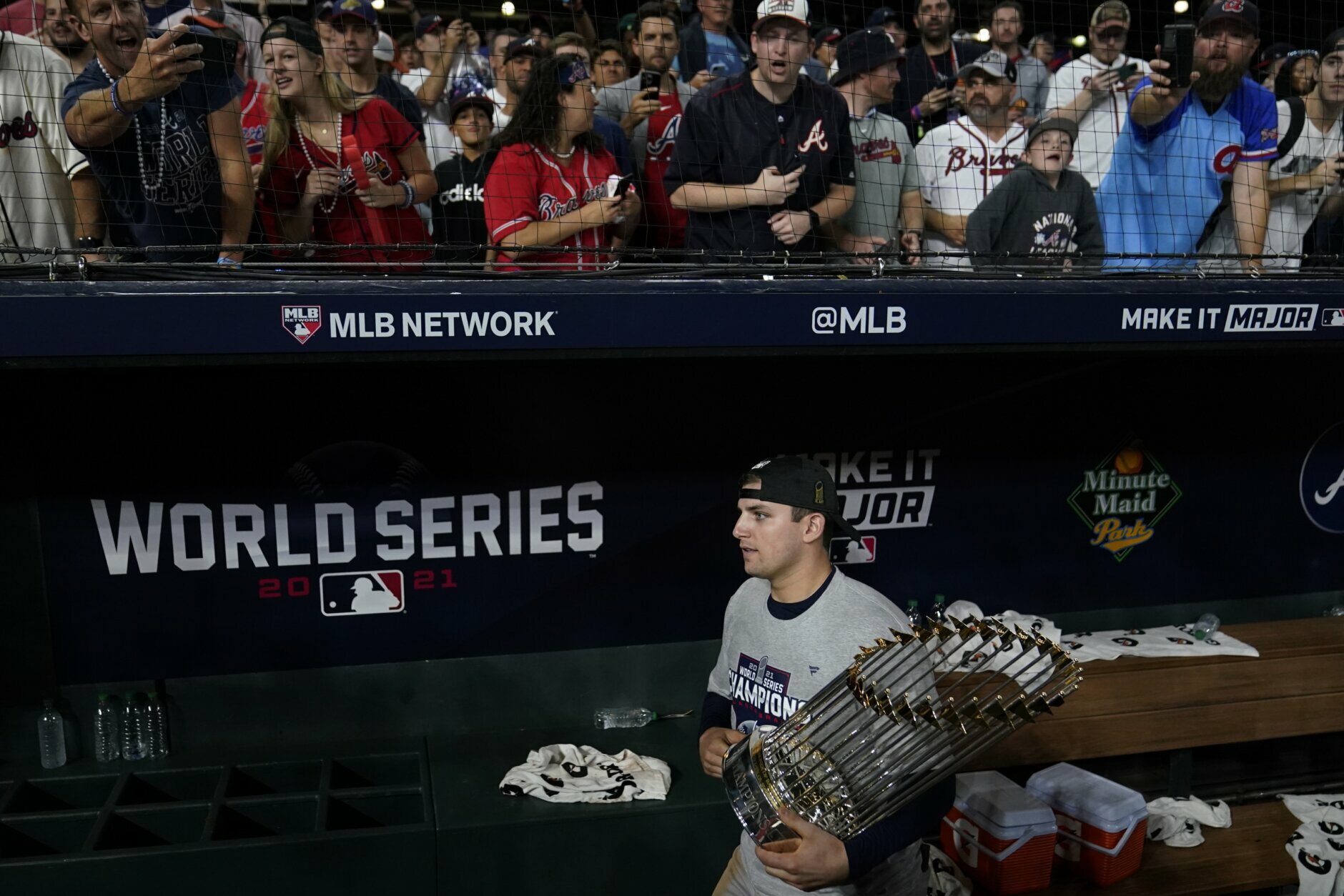 Braves rout Astros for first WS title since 1995 – Lowell Sun
