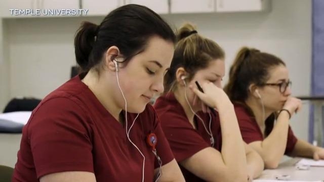 Nursing school applications soar during pandemic
