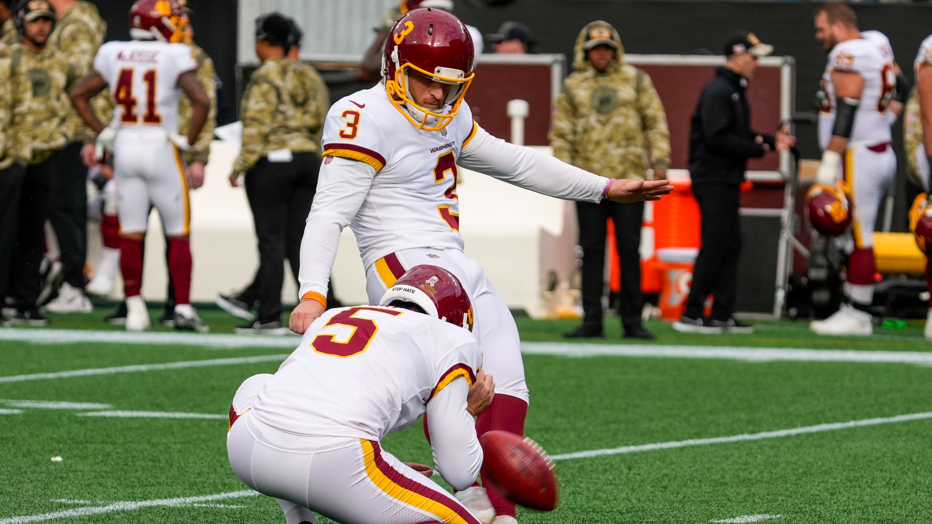 Washington Commanders place kicker Joey Slye (6) kicks against the New York  Giants during an NFL football game Sunday, Dec. 4, 2022, in East  Rutherford, N.J. (AP Photo/Adam Hunger Stock Photo - Alamy