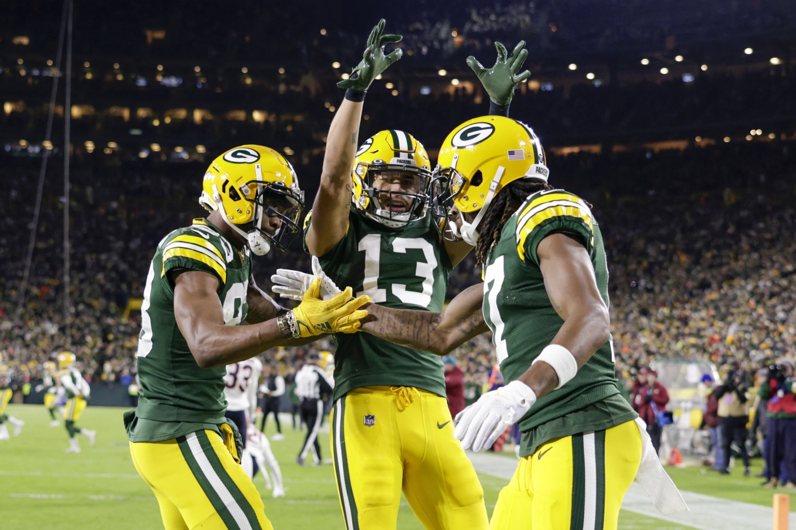 Rodgers Throws 4 Td Passes Packers Defeat Bears 45 30 Wtop News