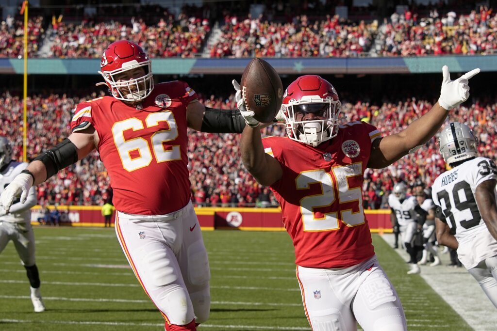Chiefs head into homestretch among NFL’s healthiest teams