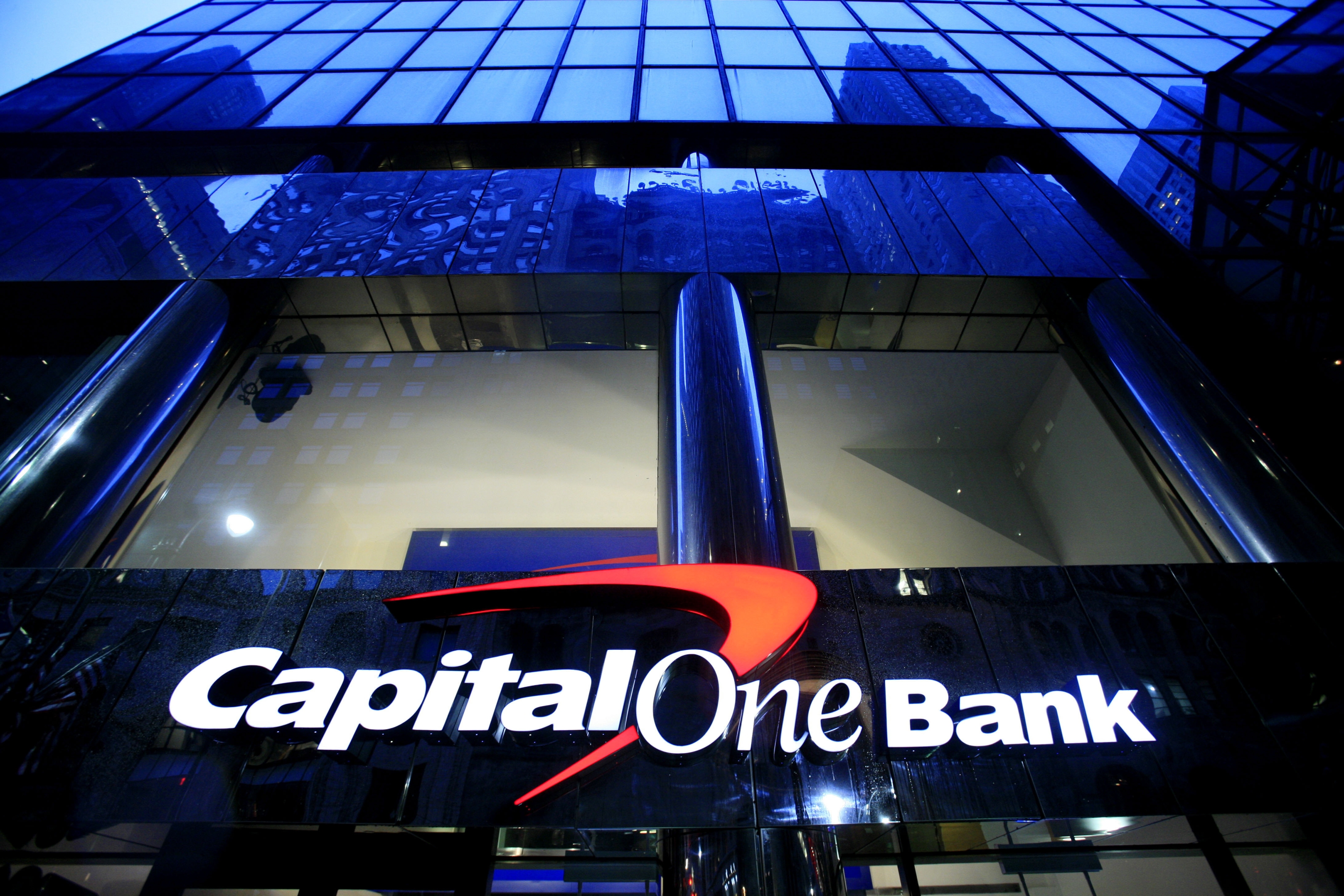 Capital One shuts down student-run bank branch in Md. high school – WTOP News