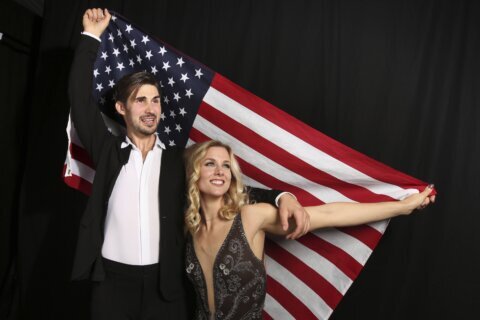 Top US ice dancers share highly competitive friendship