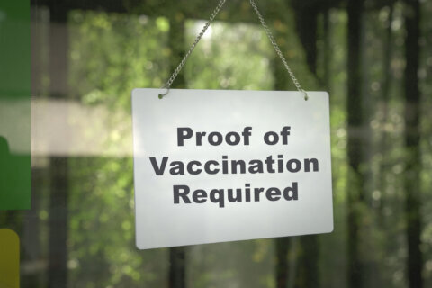 Restaurant leaders in Cleveland Park react to DC vaccine requirement