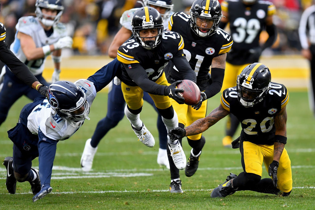<p><em><strong>Titans 13</strong></em><br />
<em><strong>Steelers 19</strong></em></p>
<p>In the last four games, Tennessee is not only minus-9 in the turnover differential but they&#8217;ve committed more turnovers (13) than they had in the 10 games prior (12). The Titans better fix this before their season comes to an abrupt end.</p>
<p>Speaking of the end, don&#8217;t worry about <a href="https://profootballtalk.nbcsports.com/2021/12/15/ben-roethlisberger-i-cant-get-caught-looking-at-the-end/" target="_blank" rel="noopener">looking at it, Ben</a>. The end is looking at you, two years running.</p>
