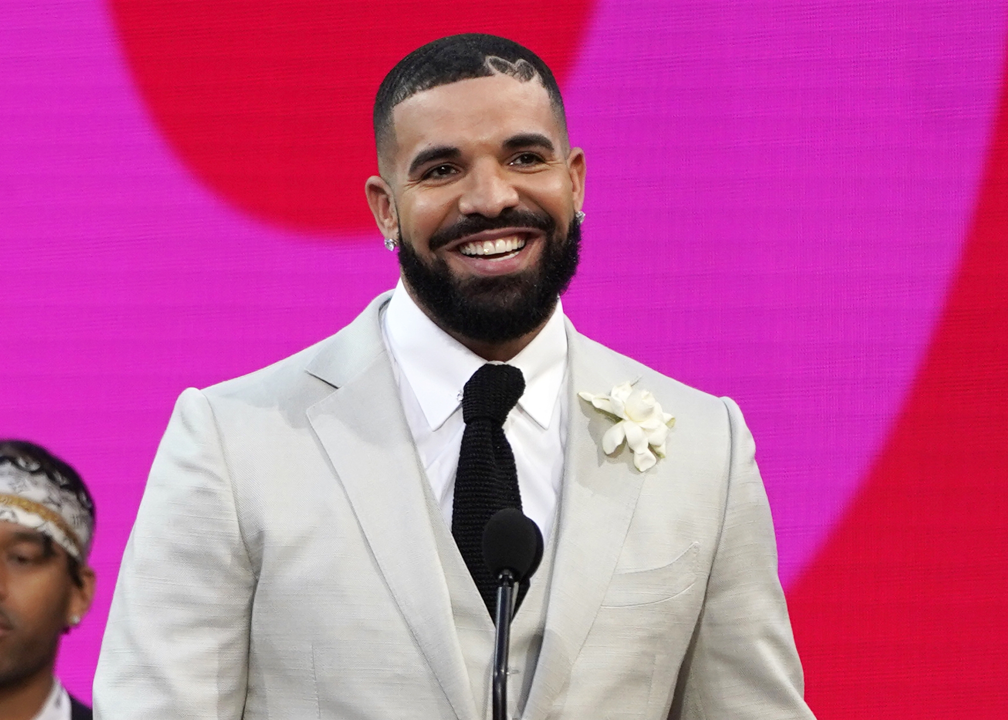 Drake withdraws 2 Grammy nominations from final ballot WTOP News