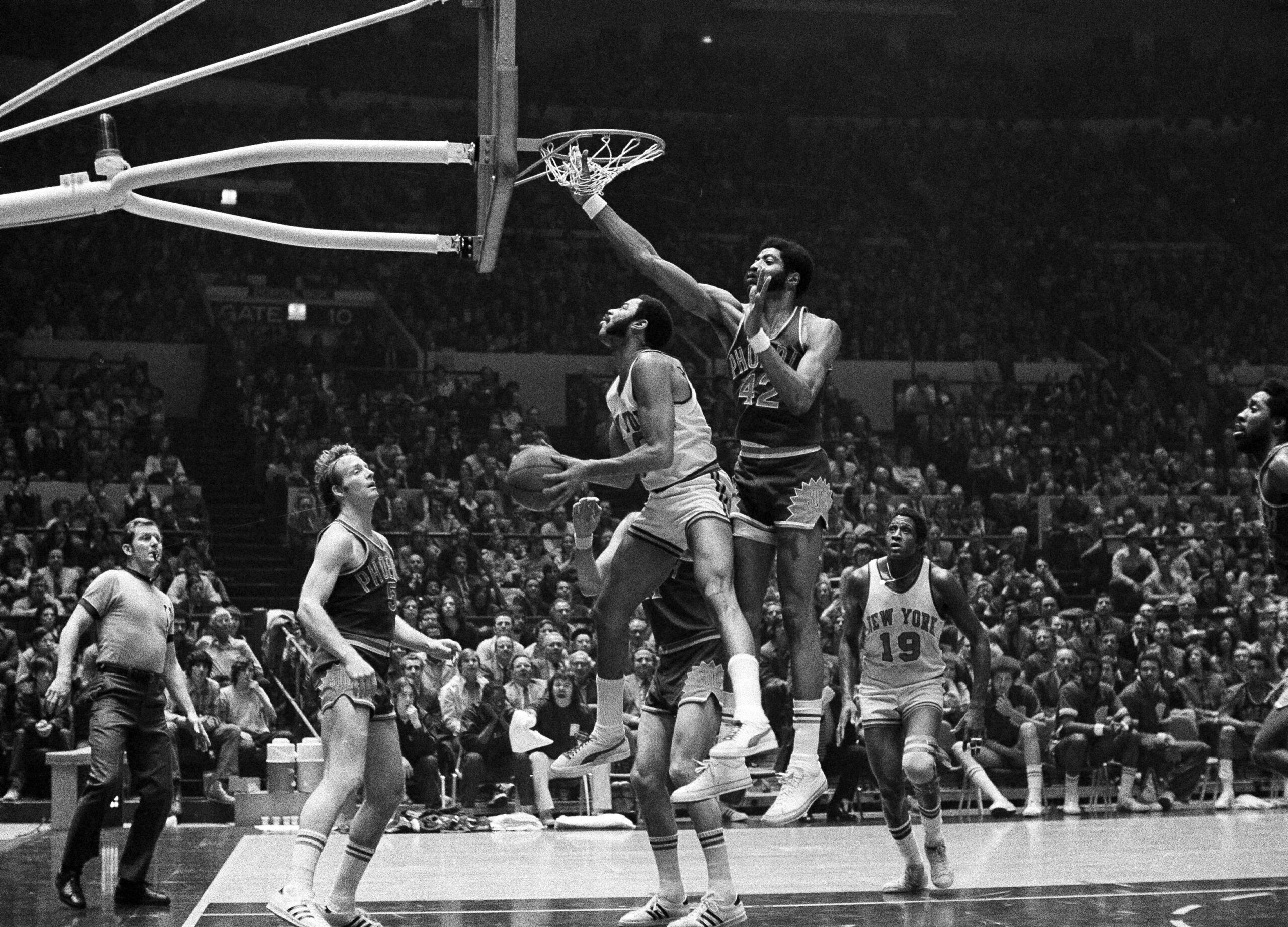 Kareem AbdulJabbar headlines AP’s 1970s alldecade NBA team WTOP News