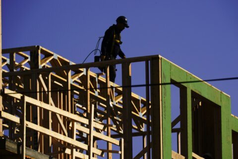 Solid demand, backlog of home orders favors builders in ’22