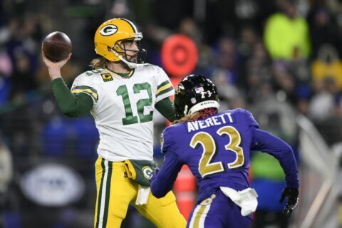 Packers clinch division after Ravens’ 2-point try fails