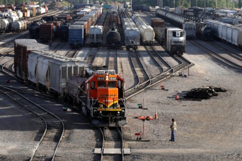 Freight rails trying other locomotive fuels to cut emissions