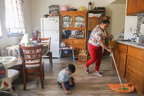 San Francisco to require sick leave for nannies, gardeners
