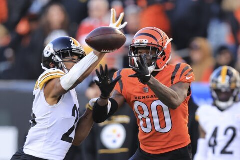 All aboard: Steeler newcomers scramble to catch moving train