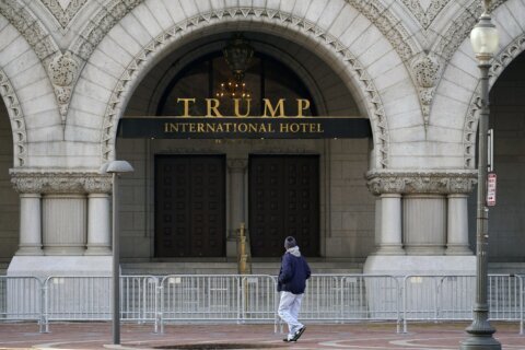 House report finds lax federal oversight of Trump’s DC hotel
