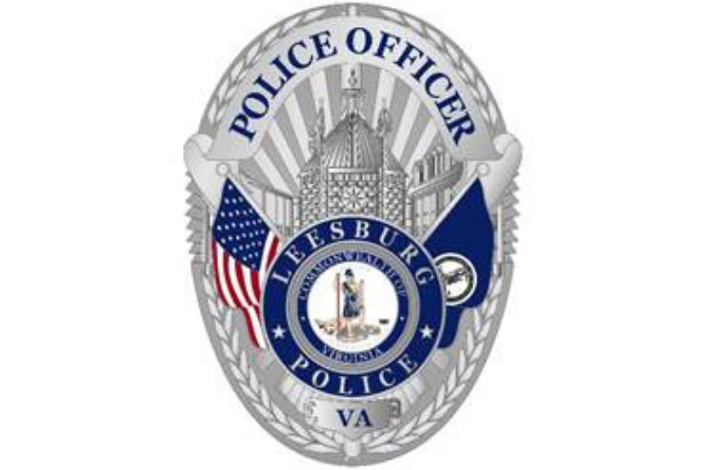 Leesburg police will wear newly designed badge in 2022 - WTOP News