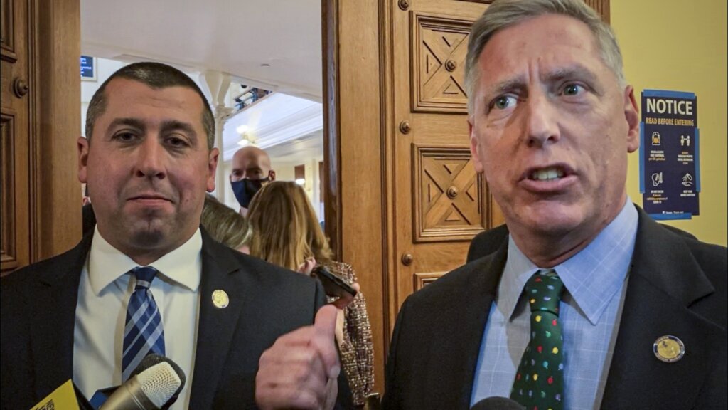 New Jersey GOP lawmakers defy vaccine mandate