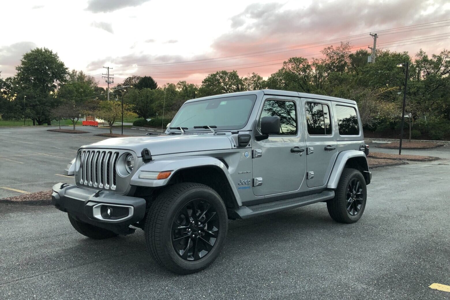 Car Review: Jeep Wrangler Unlimited Sahara 4xe has electric-only driving,  keeps off-road cred - WTOP News