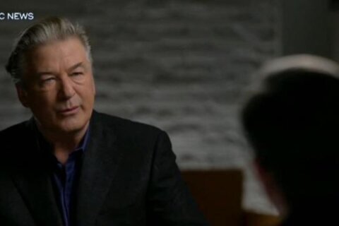 Alec Baldwin posts holiday message thanking supporters following shooting