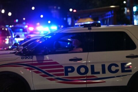 2 dead, 3 injured in separate shootings in DC
