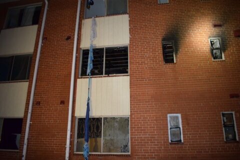 44 Herndon apartment residents displaced after electrical fire: 9 hospitalized, including children