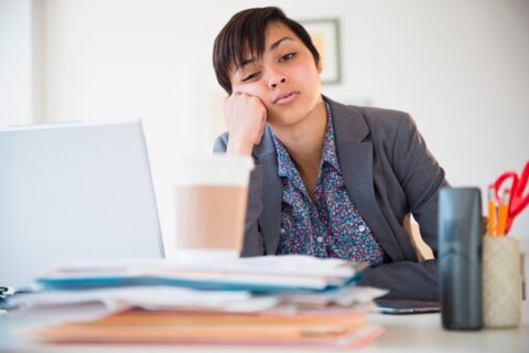 Falling asleep at your desk? Try these simple exercises to beat the afternoon slump