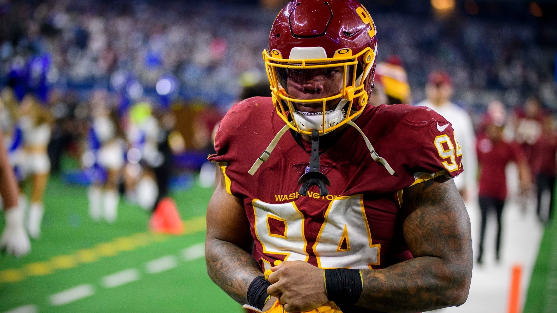 Washington's Jonathan Allen throws punch at teammate Daron Payne