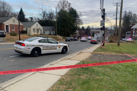 Montgomery Co. police shoot and kill man who fired at them during traffic stop