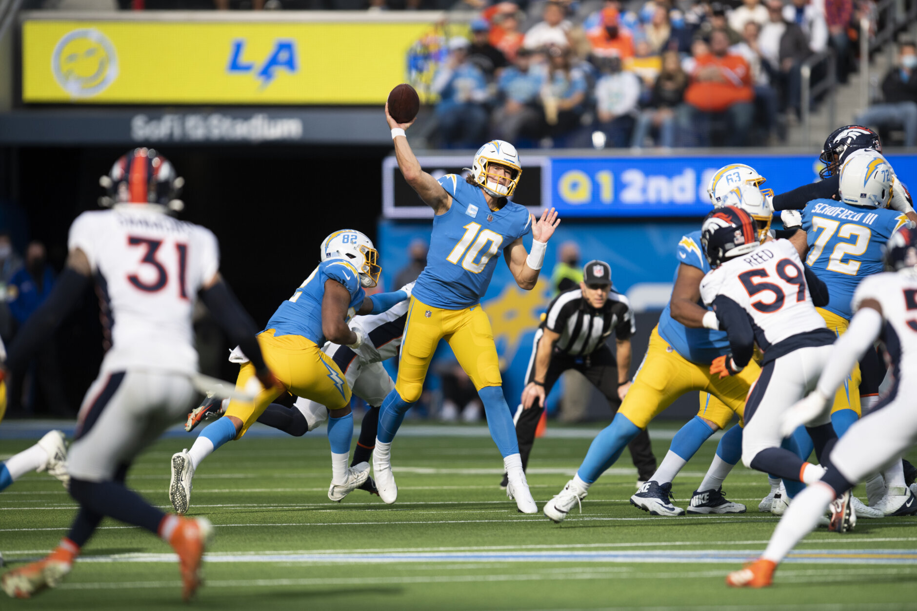 <p><em><strong>Broncos 13</strong></em><br />
<em><strong>Chargers 34</strong></em></p>
<p>With the way Justin Herbert is playing and how hot Derek Carr is of late, <a href="https://profootballtalk.nbcsports.com/2022/01/02/week-18-schedule-changes-chargers-raiders-moves-to-sunday-night-football/" target="_blank" rel="noopener">Chargers at Raiders is absolutely the right call as the Sunday night finale in Week 18</a>. Now <em>that&#8217;s</em> a prime-time matchup.</p>
