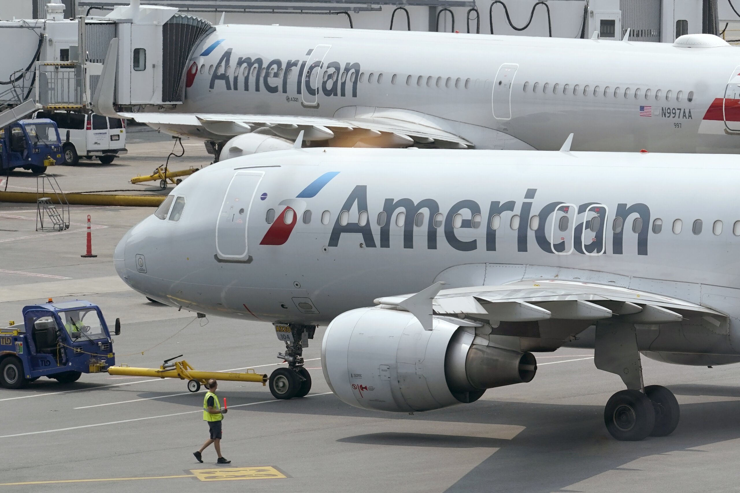 American Airlines reports 931 million fourthquarter loss WTOP News