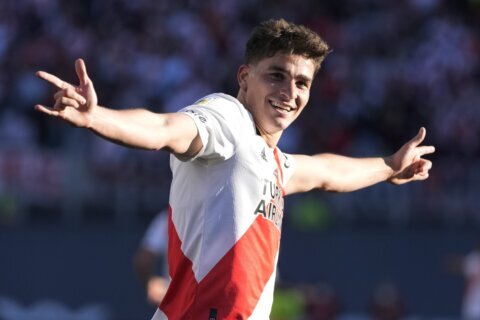 City signs Álvarez to mark start of relationship with River
