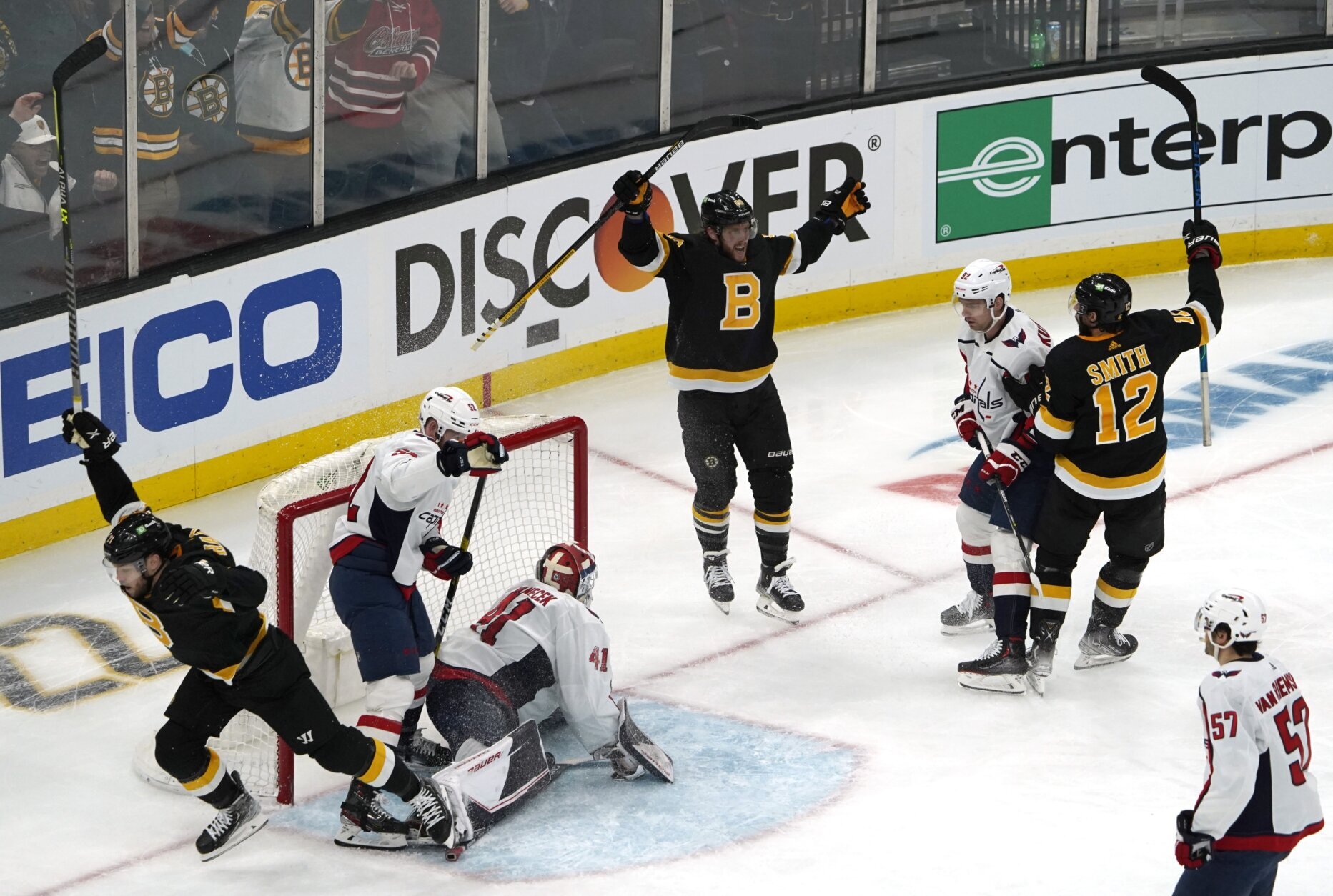 Jake DeBrusk's two third-period goals lift Bruins over Penguins