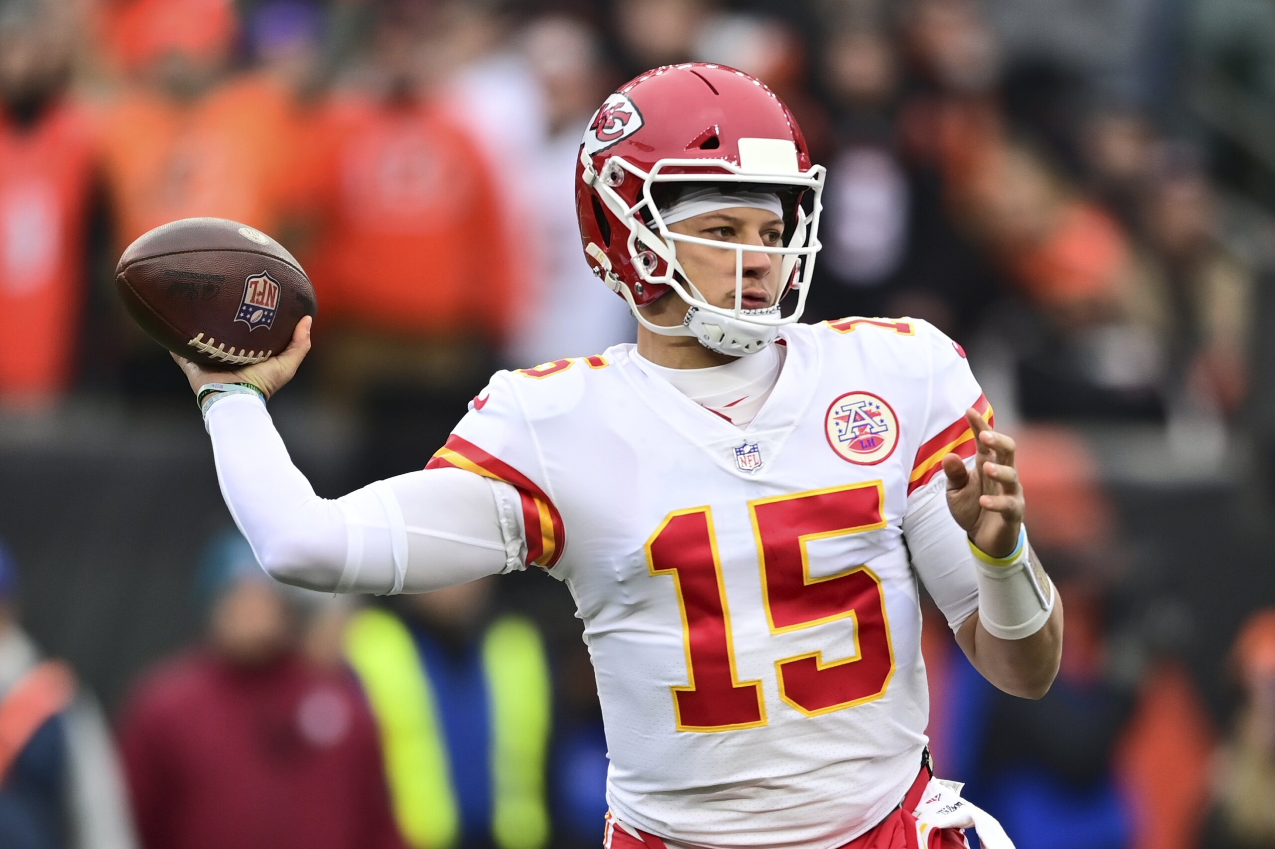 Chiefs seek No. 1 seed and 13th consecutive win over Broncos - WTOP News