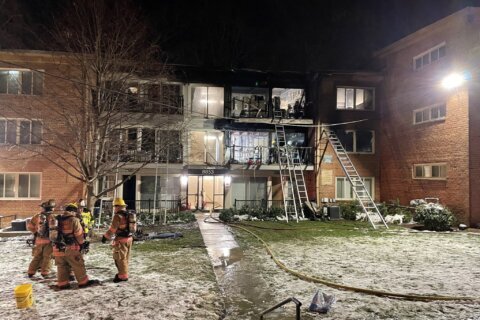 Silver Spring apartment complex fire displaces dozens of residents