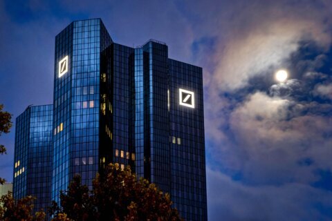 Deutsche Bank sees biggest annual profit in a decade