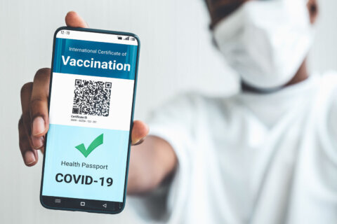 DC prepares for Winter Restaurant Week with new COVID vaccination entry rule