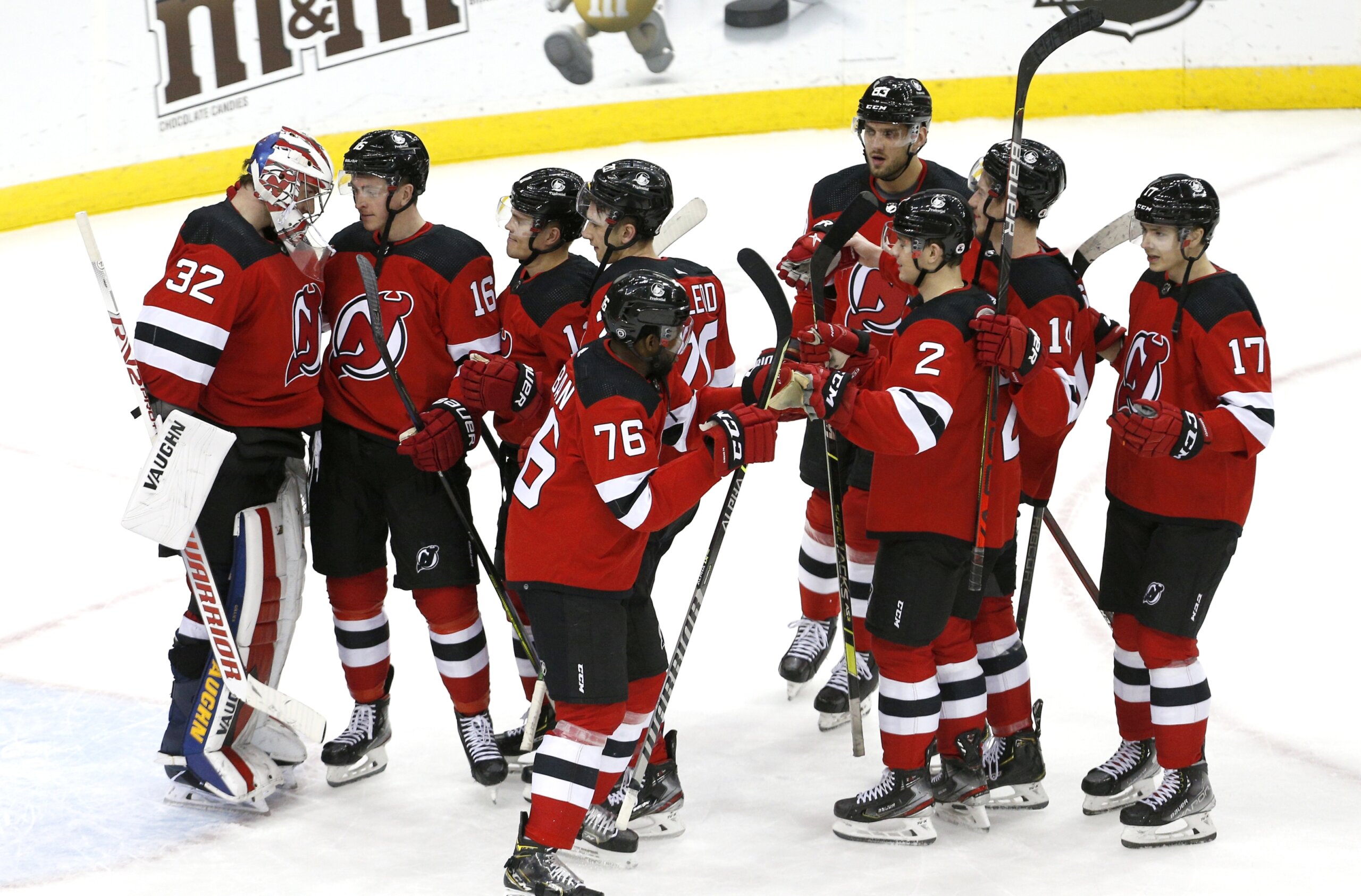 Bratt helps Devils rally for 74 win over Hurricanes WTOP News