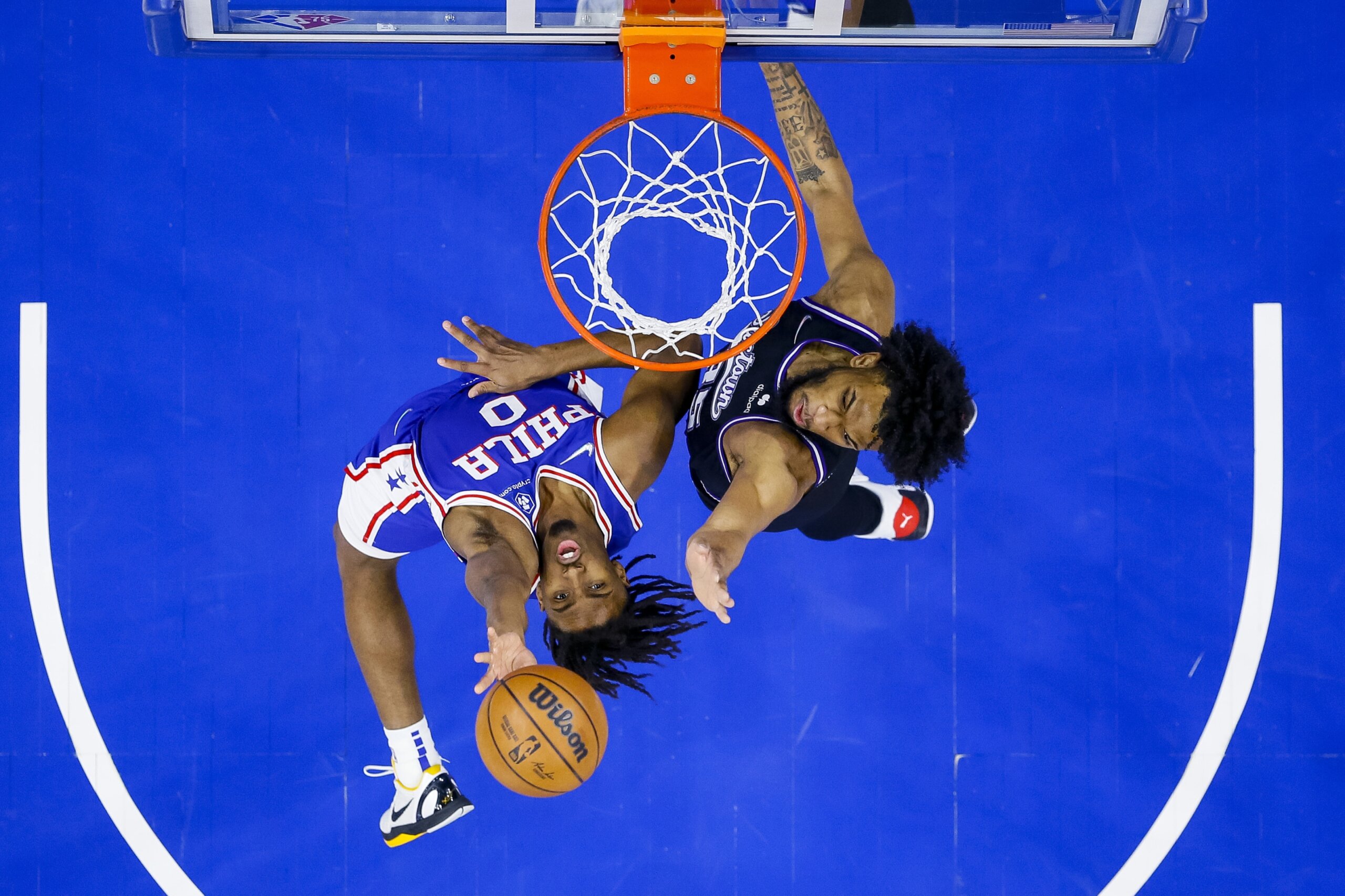 embiid-scores-36-points-leads-76ers-over-kings-wtop-news