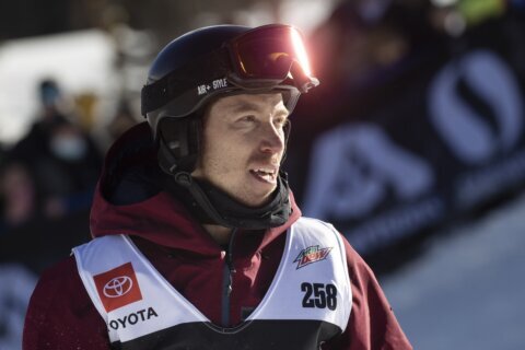 White 1 of 4 US snowboarders to defend Olympic titles