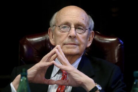 Justice Breyer to retire, giving Biden first court pick