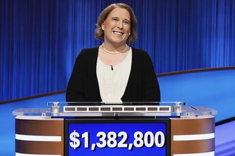 ‘Jeopardy! champion Amy Schneider’s history-making run ends