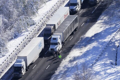 Truckers may be told to stay to the right to prevent another I-95 mess in Va.