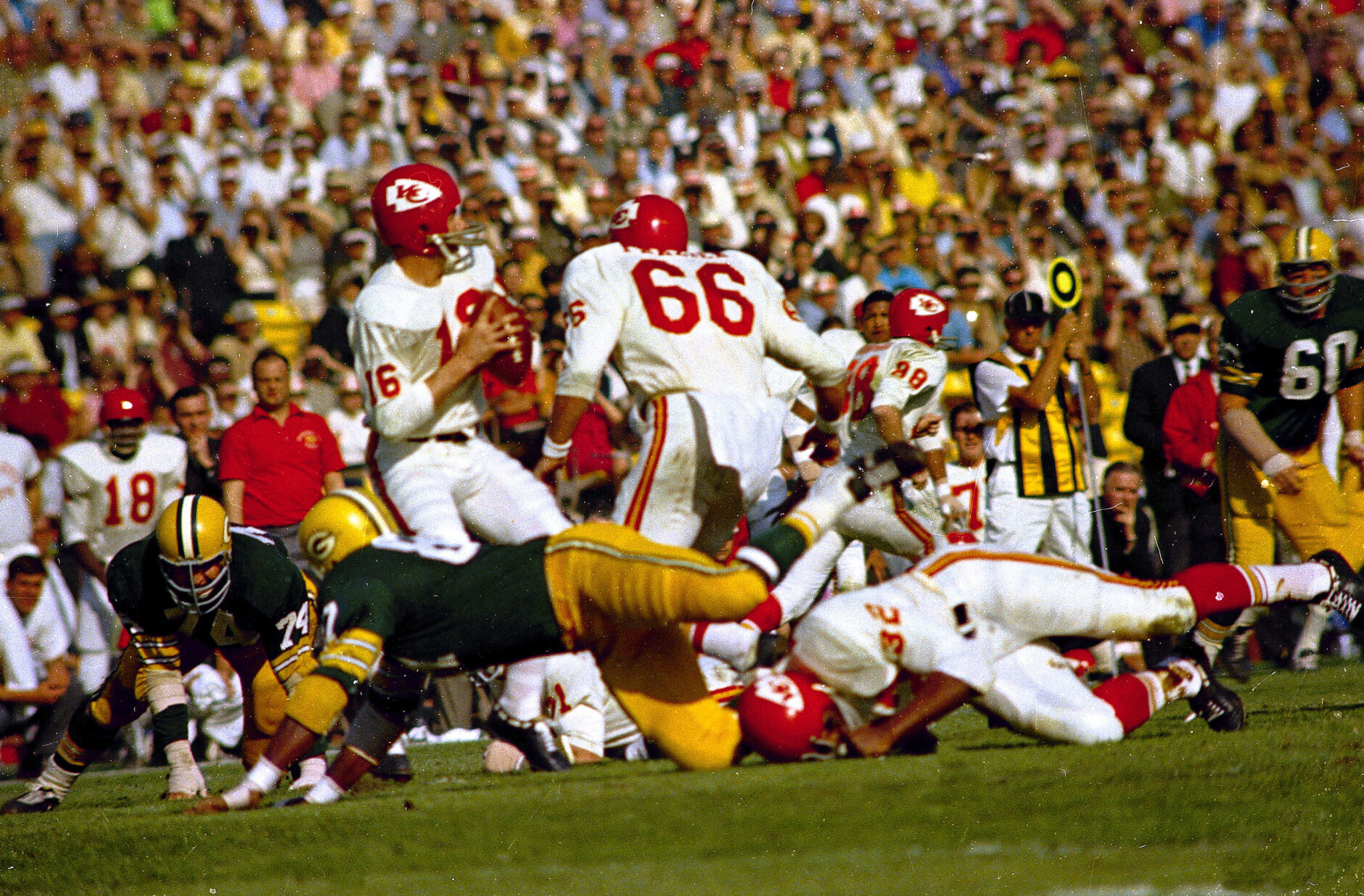 Kansas City Chiefs' quarterback Len Dawson (16) gets ready to release the ball during the first Super Bowl, Jan. 15, 1967, against the Green Bay Packers at the Los Angeles Coliseum in Los Angeles, California.  The Green Bay Packers won the game.  (AP Photo)