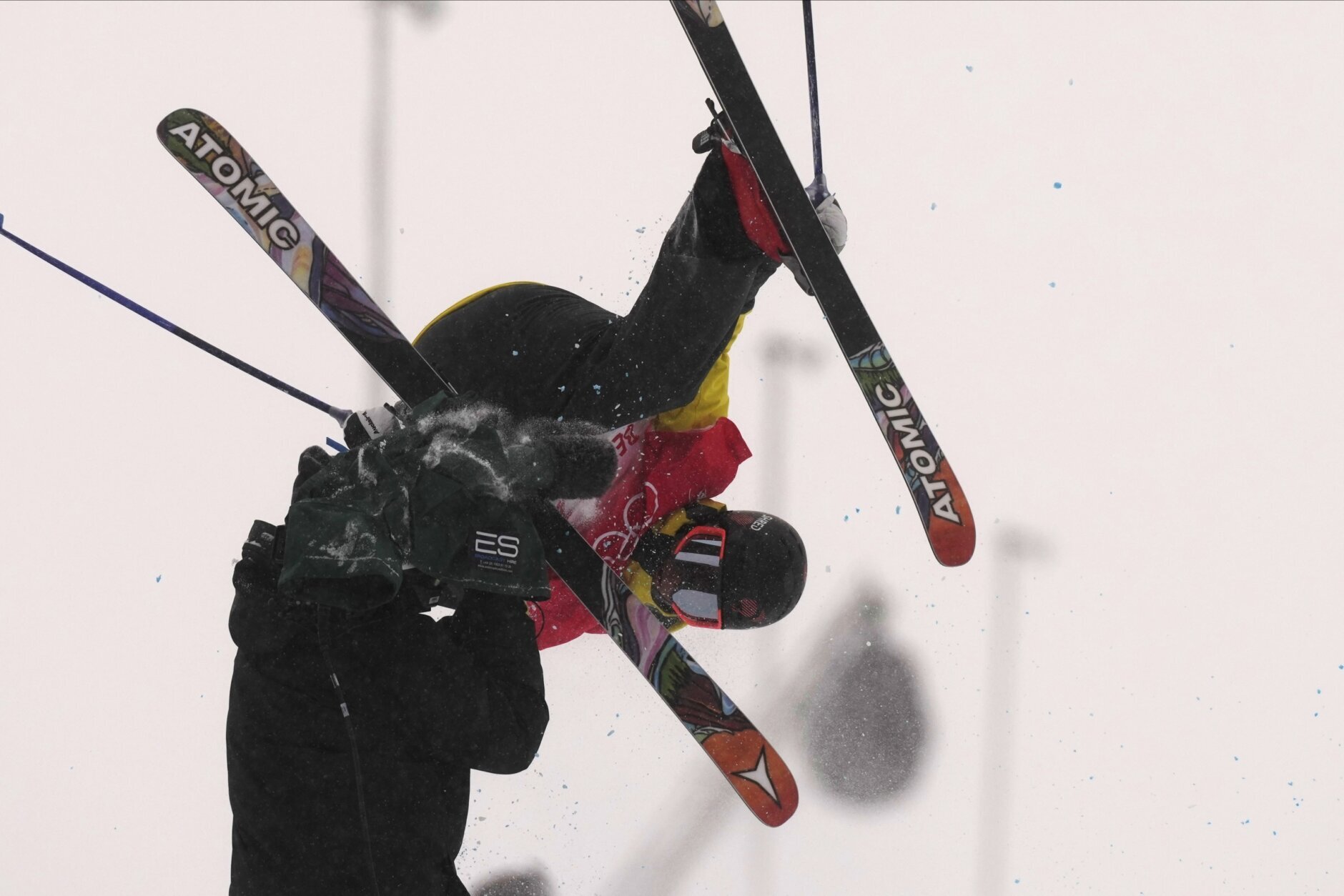 <p>Finland&#8217;s Jon Sallinen collides with a cameraman during the men&#8217;s halfpipe qualification at the 2022 Winter Olympics, Thursday, Feb. 17, 2022, in Zhangjiakou, China.</p>
