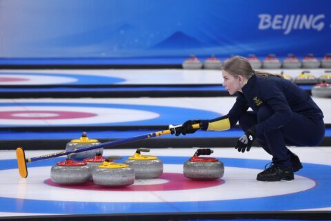 EXPLAINER: How does curling scoring work?