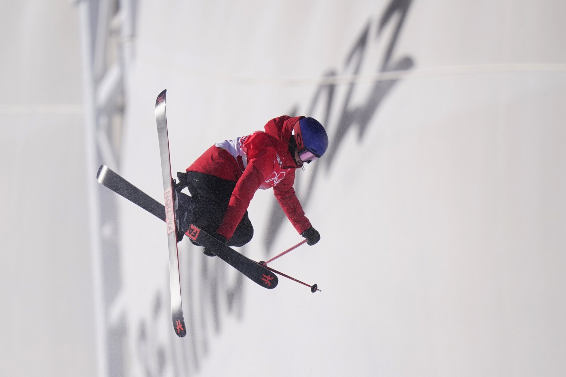 Skiing for joy, Gu wins 3rd Olympic medal — a halfpipe gold - WTOP 