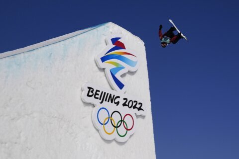 Snowboarders say judging an issue at Olympic big air, too