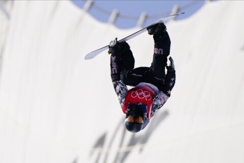 3-time halfpipe champion Shaun White finishes 4th in his final Olympics; Ayumu Hirano of Japan wins gold