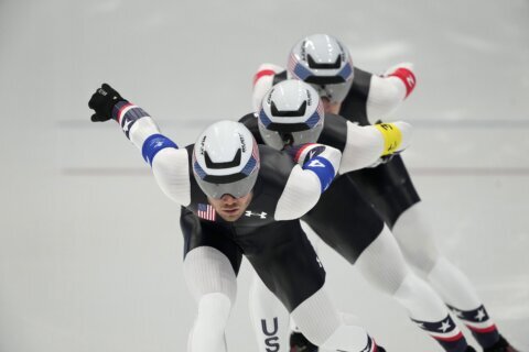 Joey Mantia snags 1st speedskating medal in 3rd Olympics