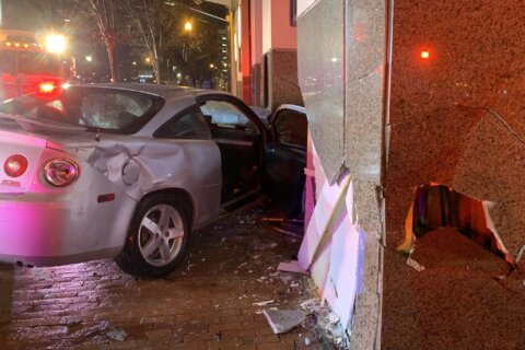1 injured after crash outside downtown DC hotel
