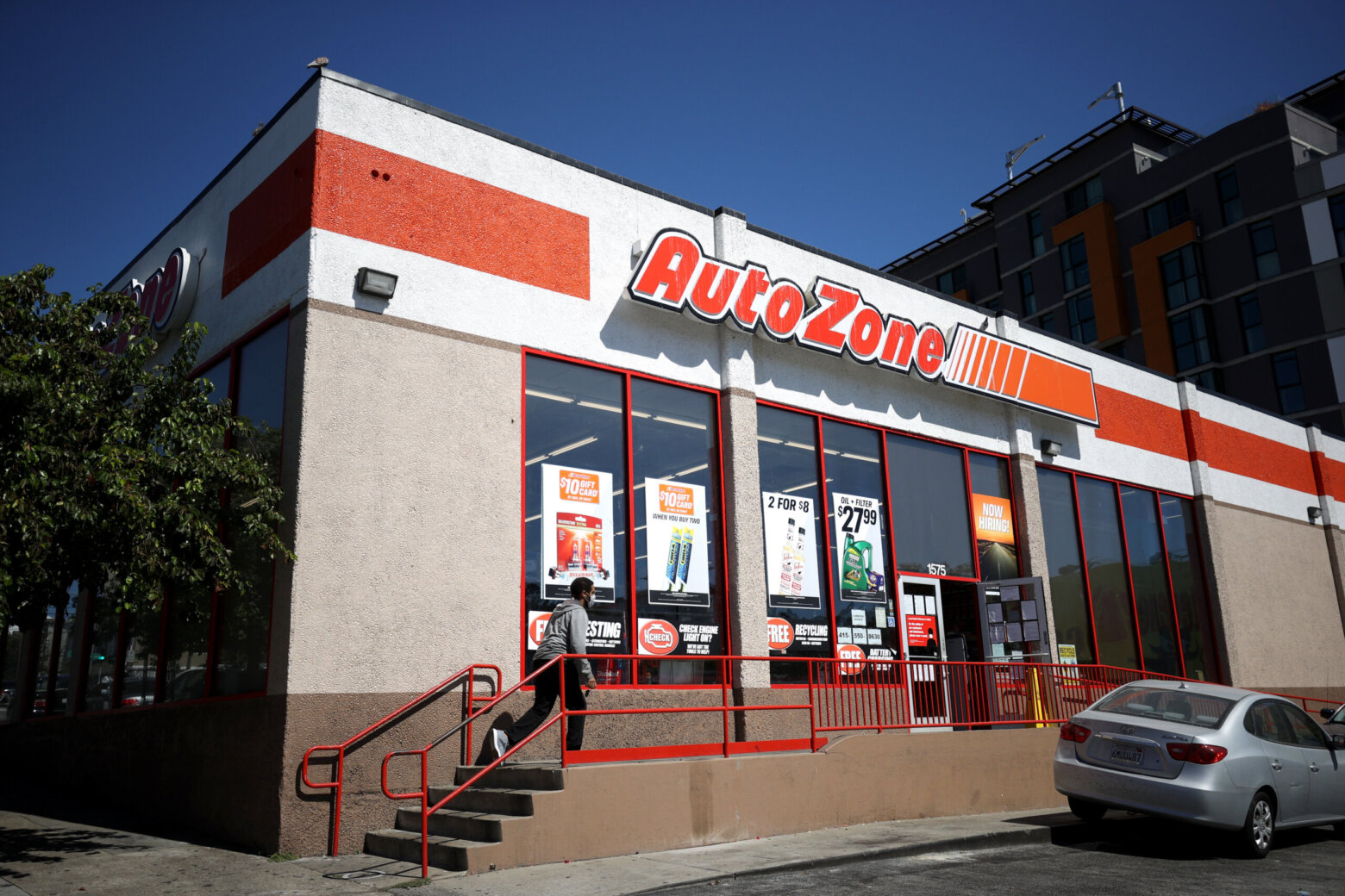 AutoZone to open East Coast distribution hub in Virginia WTOP News